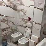 Lux Retreat 公寓 Durrës