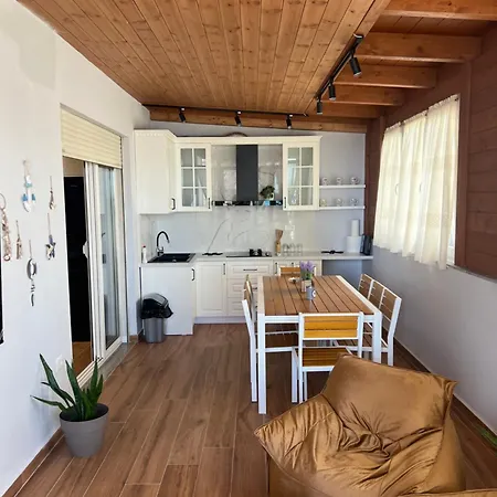Lux Retreat