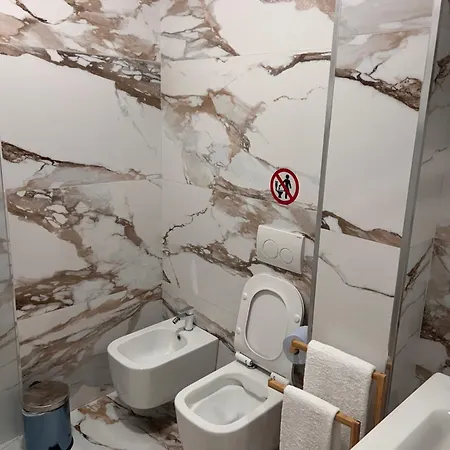 Lux Retreat Apartment Durres