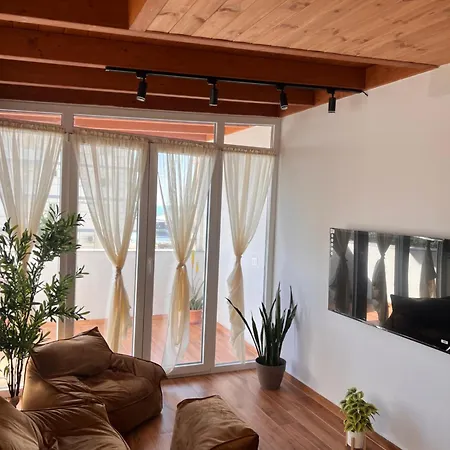 Апартаменты Lux Retreat Дуррес