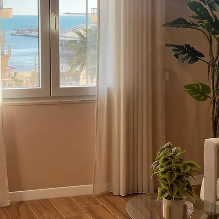 Lux Retreat Апартаменты Дуррес