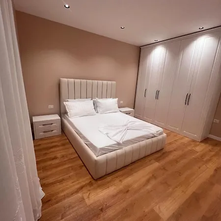 Апартаменты Lux Retreat *